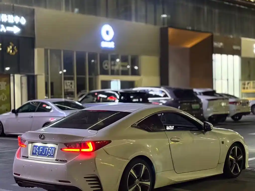 Lexus RC — миниатюра 4