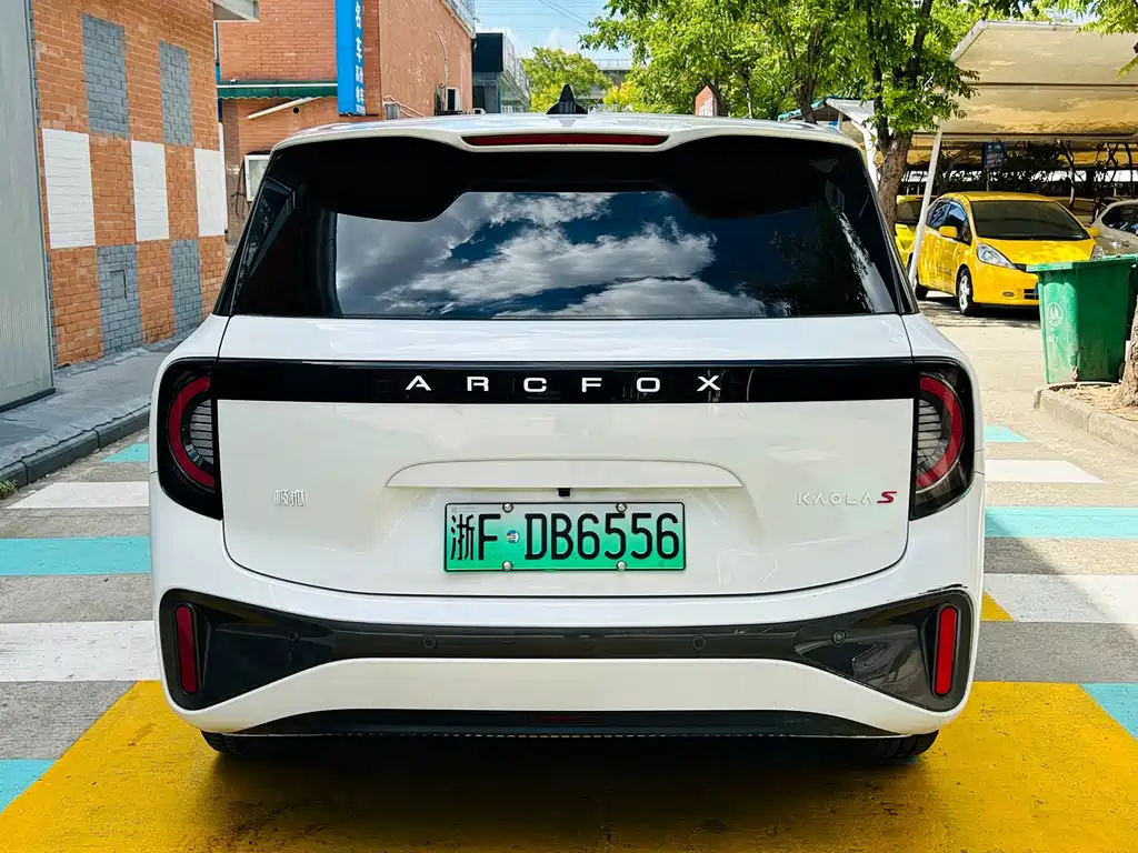 ARCFOX S — миниатюра 6