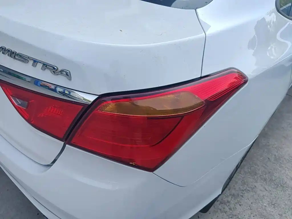 Hyundai Mistra — миниатюра 8
