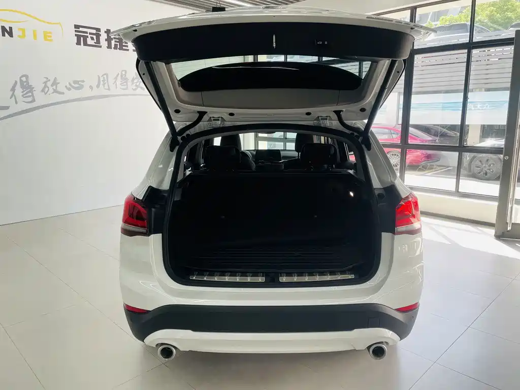 BMW X1 — миниатюра 14