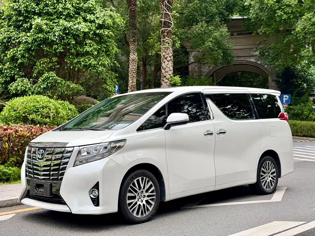 Toyota Alphard 2015 3.5L Luxury