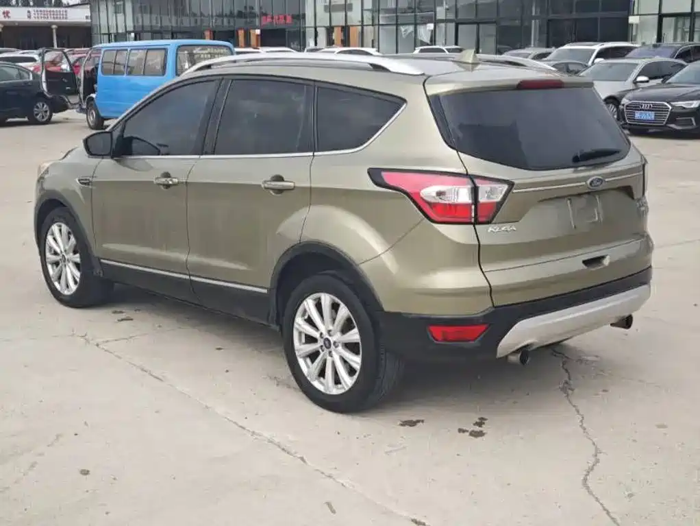 Ford Kuga — миниатюра 6