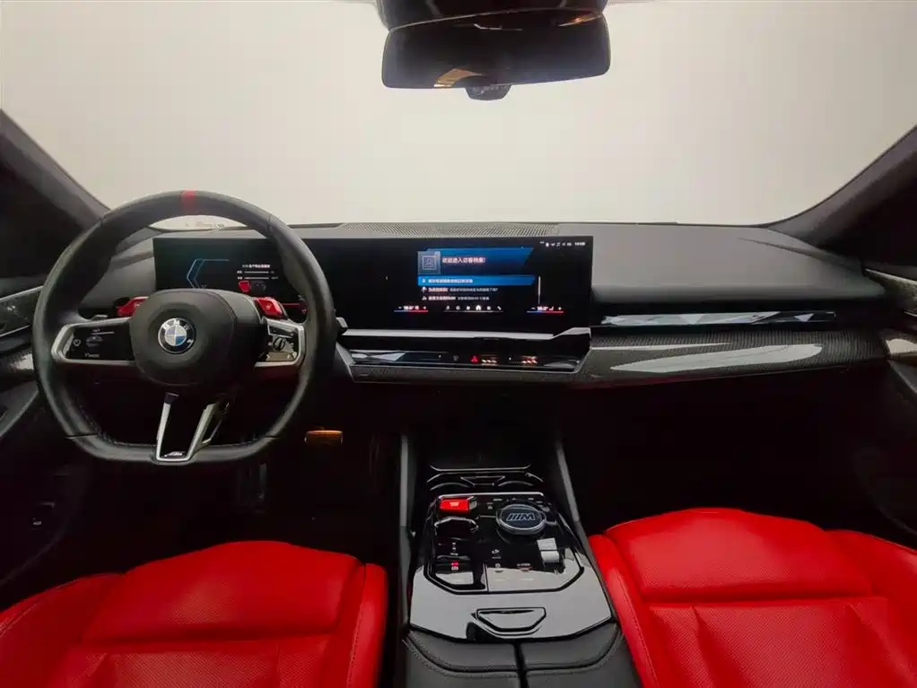BMW M5 2025 M5