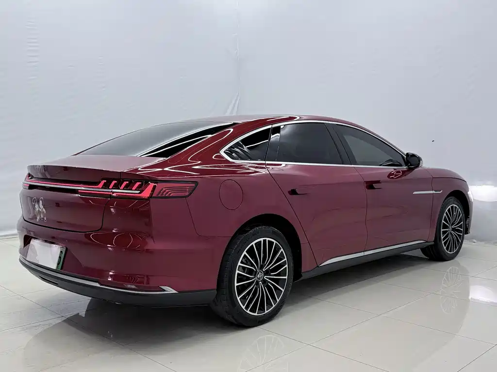 BYD Han — миниатюра 14