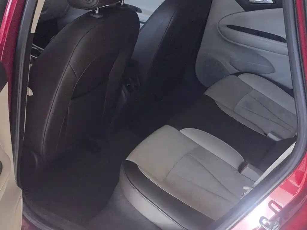 Buick Verano — миниатюра 11