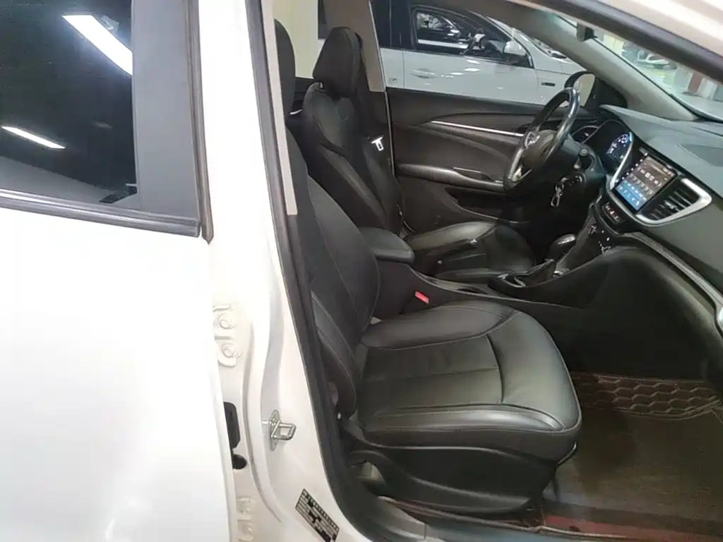 Buick Excelle — миниатюра 25