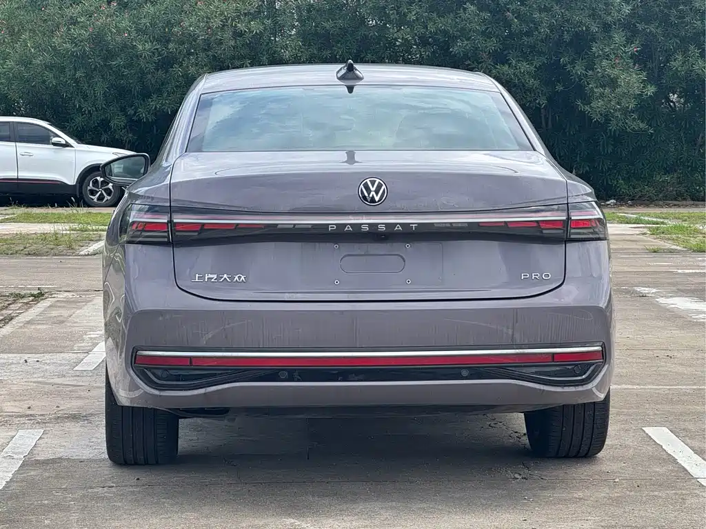 Volkswagen Passat — миниатюра 8