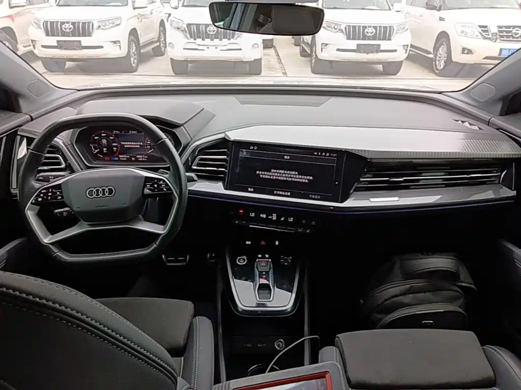 Audi Q4 e-tron — миниатюра 10