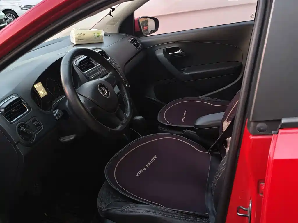 Volkswagen Polo — миниатюра 4