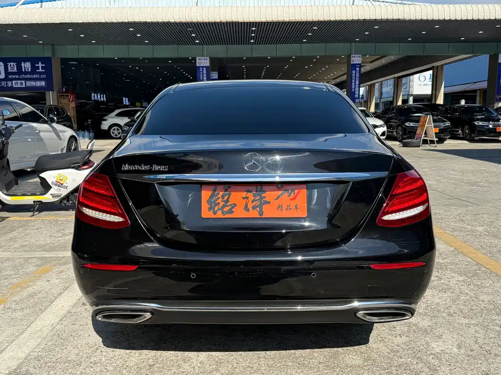 MERCEDES-BENZ E CLASS