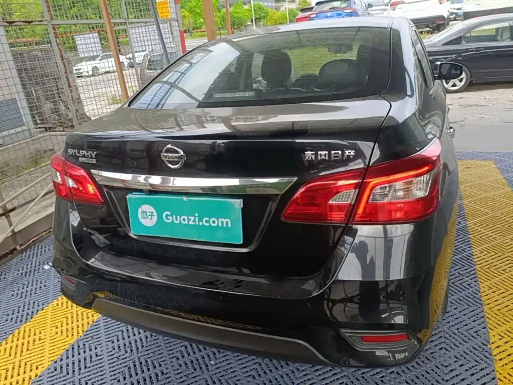 Nissan Sylphy — миниатюра 6