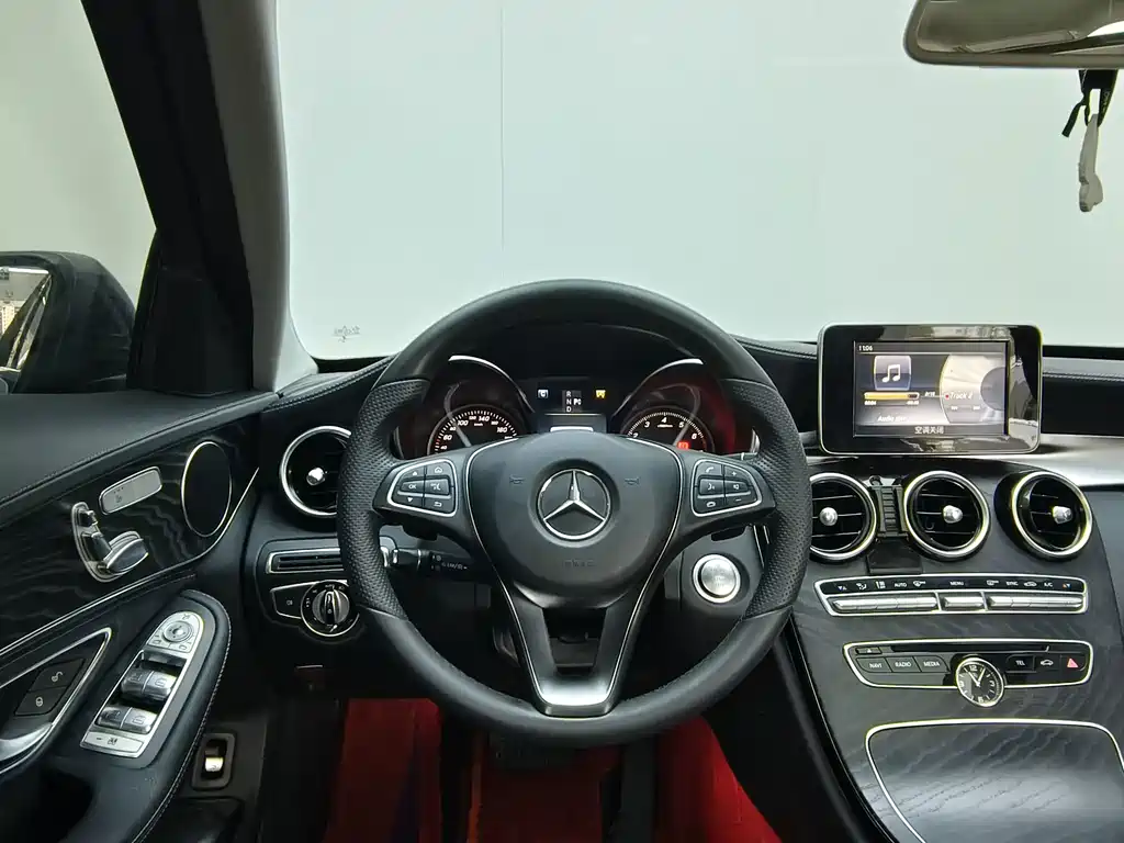 Mercedes-Benz C-Class — миниатюра 7