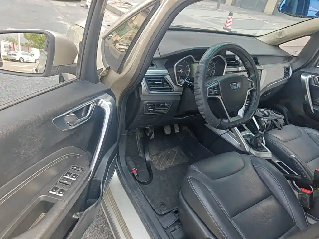 Geely Vision X3 — миниатюра 16
