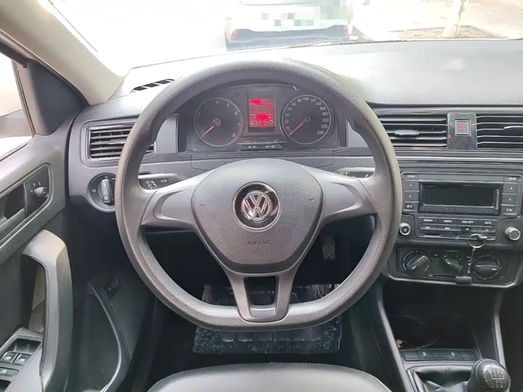 Volkswagen Santana — миниатюра 11
