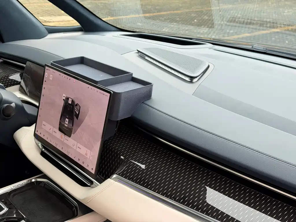 ZEEKR EXTREME KRYPTON 009