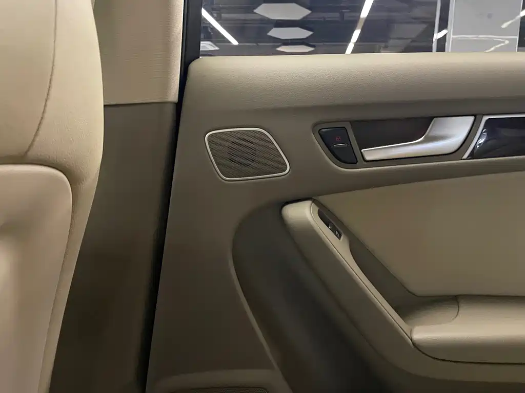 Audi A4L — миниатюра 37
