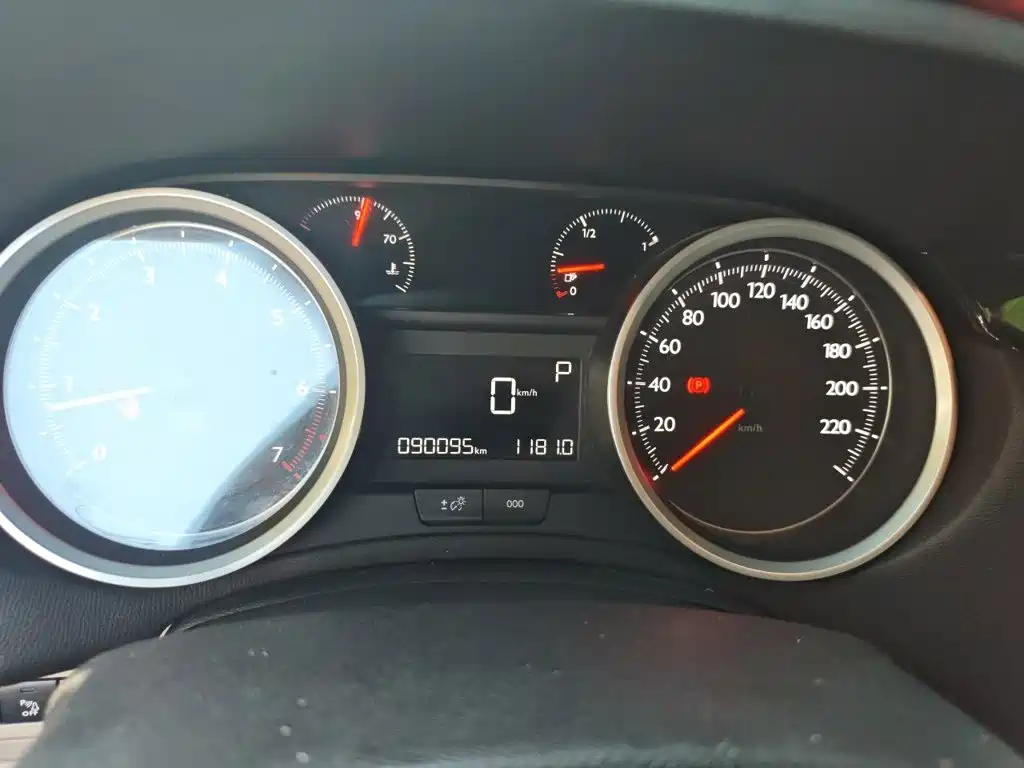 Peugeot 408 — миниатюра 12