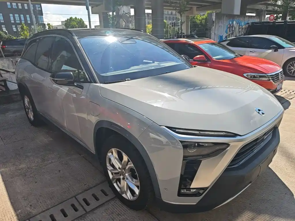 NIO ES8 — миниатюра 4