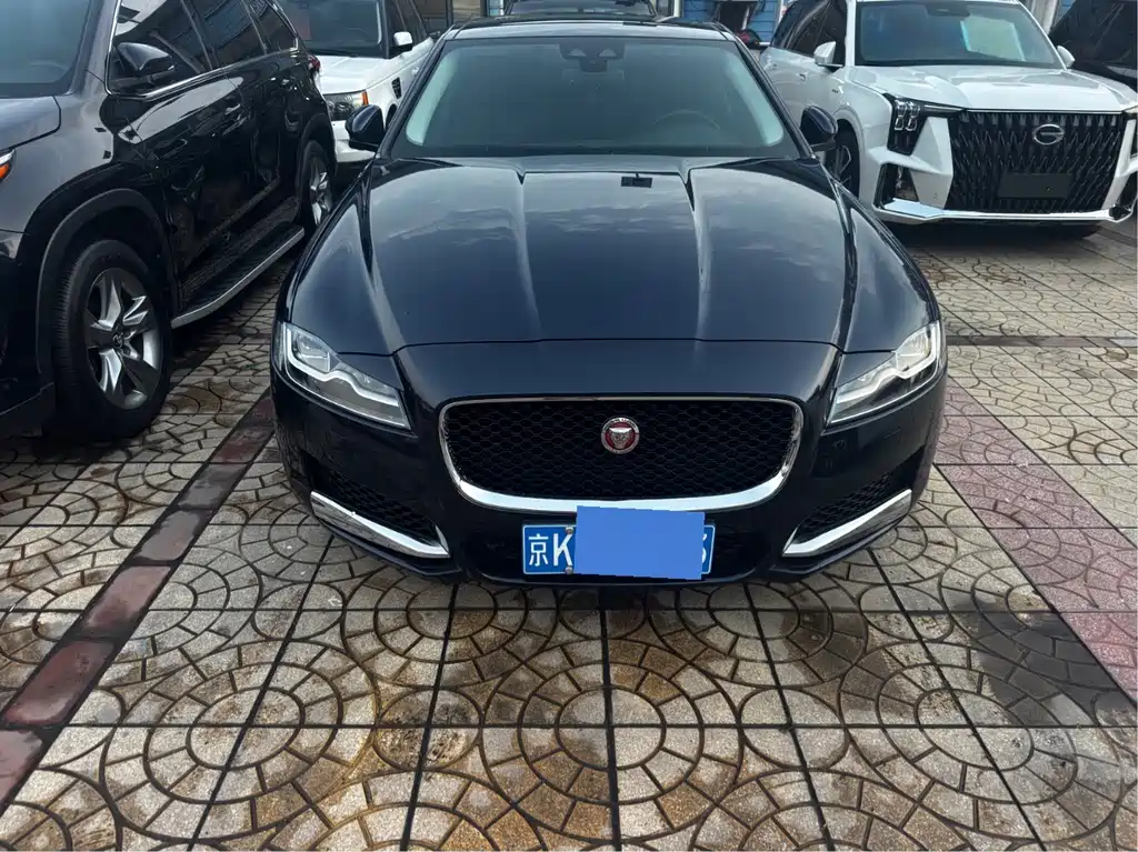 Jaguar XFL — миниатюра 2