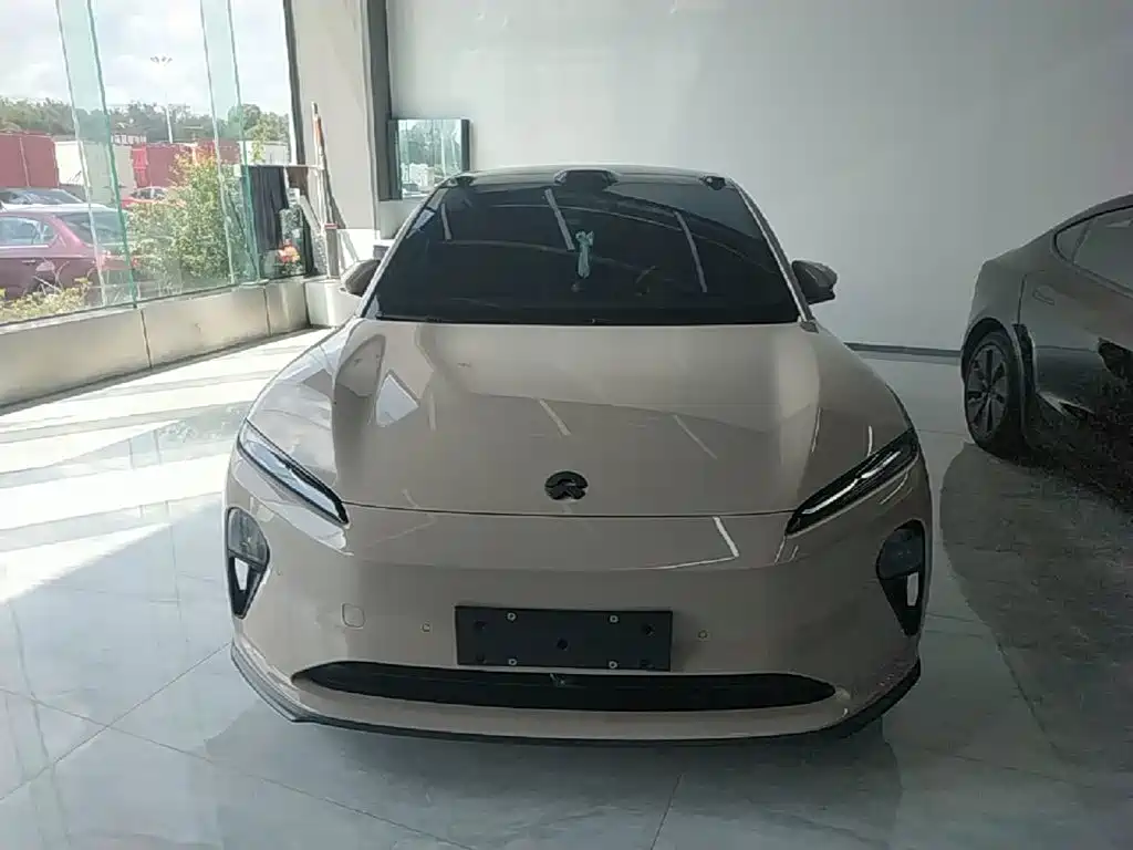 NIO ET5 — миниатюра 3