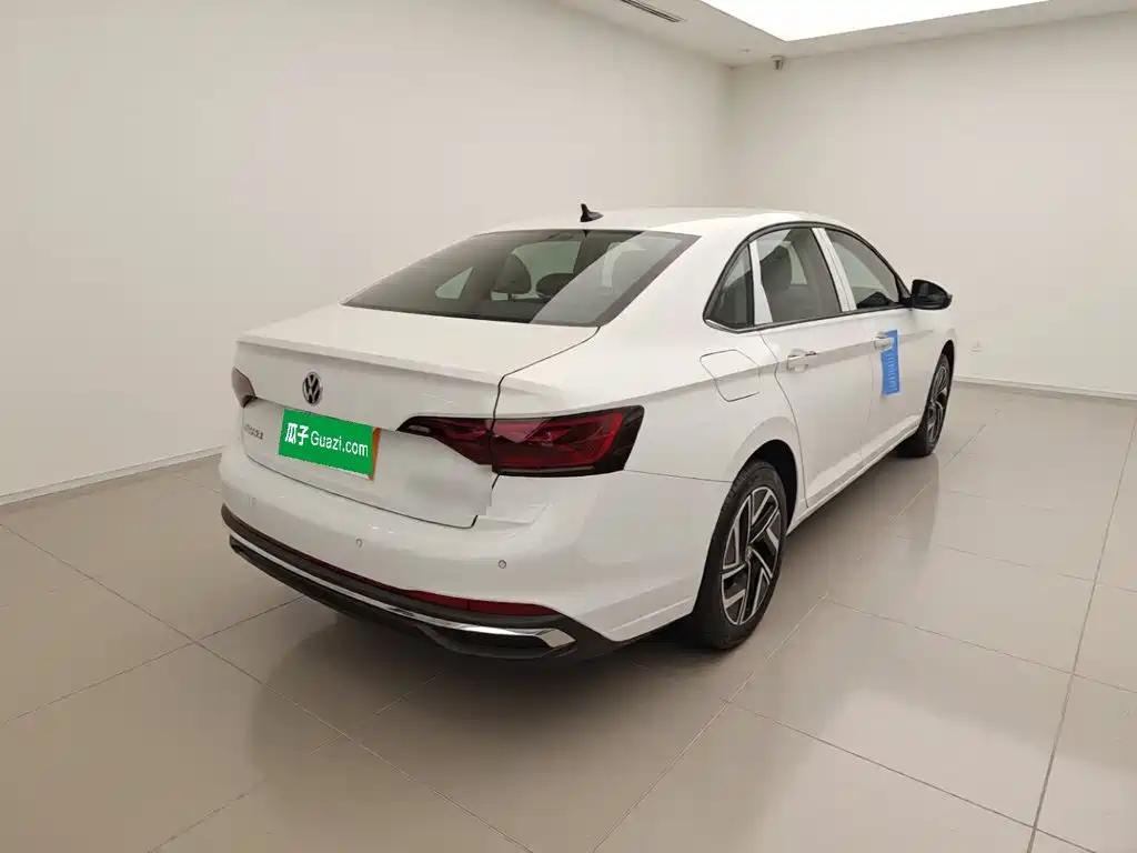 Volkswagen Sagitar 2026 3000 300TSI DSG