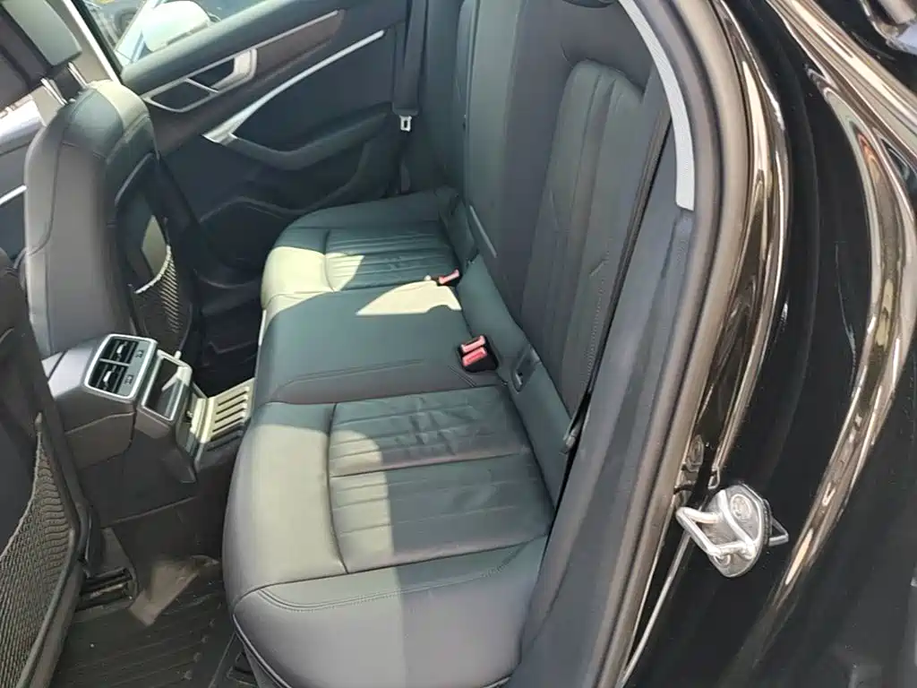 Audi A6 (Import) — миниатюра 17