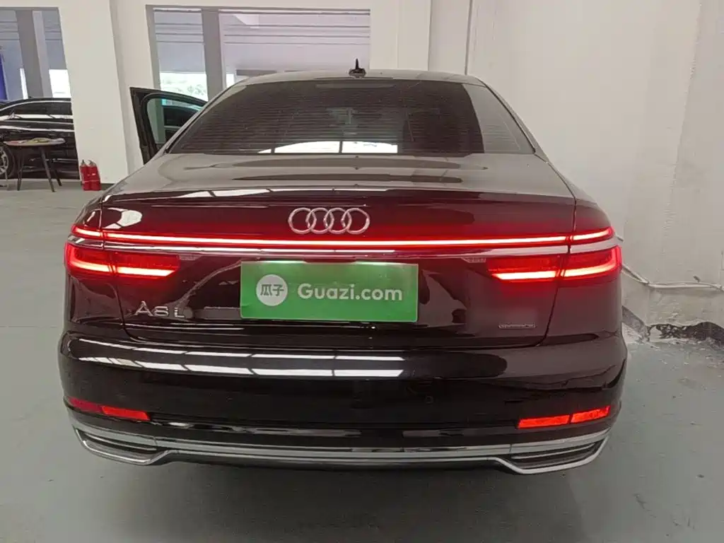 Audi A8 — миниатюра 6