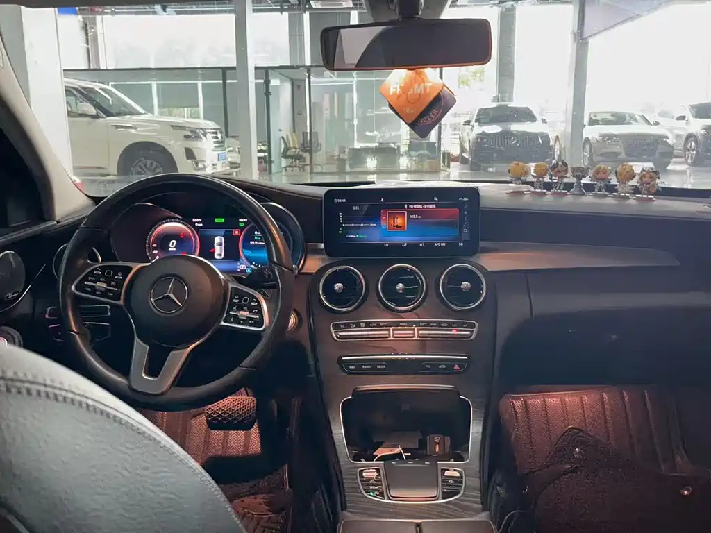 Mercedes-Benz C-Class — миниатюра 4