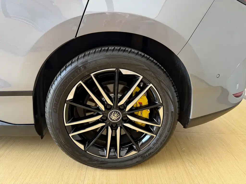 BYD Qin L — миниатюра 16