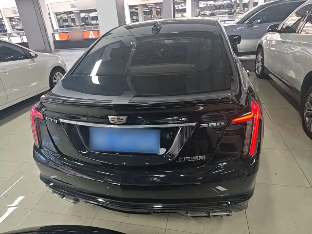 Cadillac CT5 — миниатюра 6