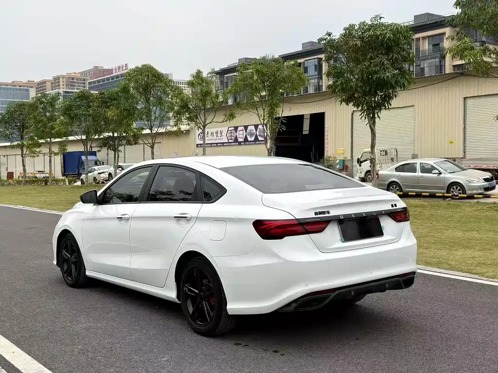 Geely Binrui — миниатюра 7