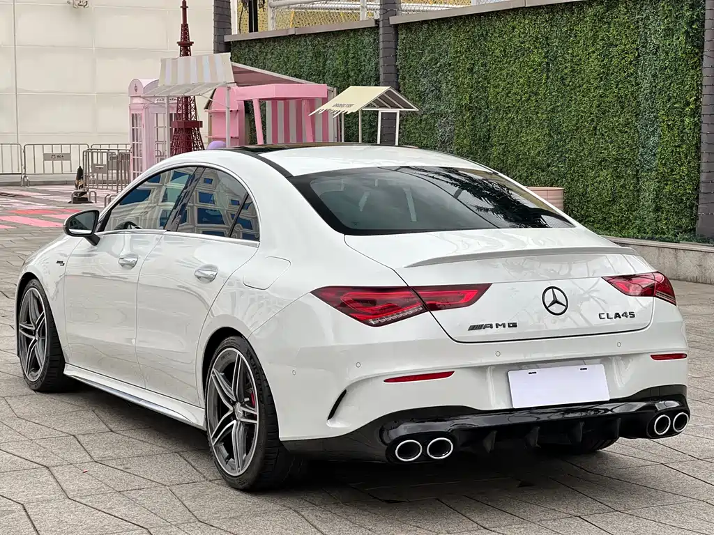 MERCEDES-BENZ CLA AMG