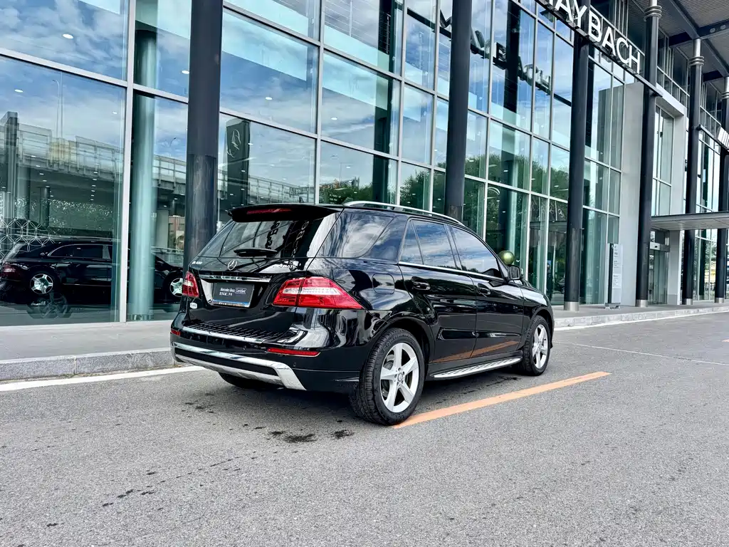Mercedes-Benz M-Class — миниатюра 9