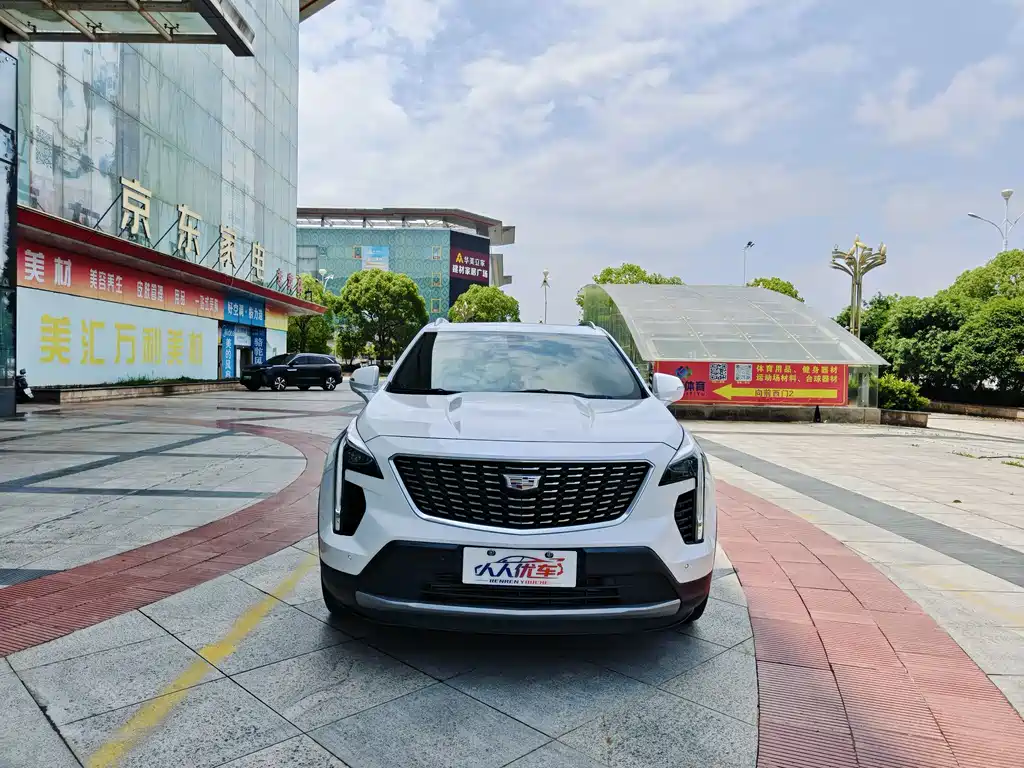 Cadillac XT4 2021 28T Lead