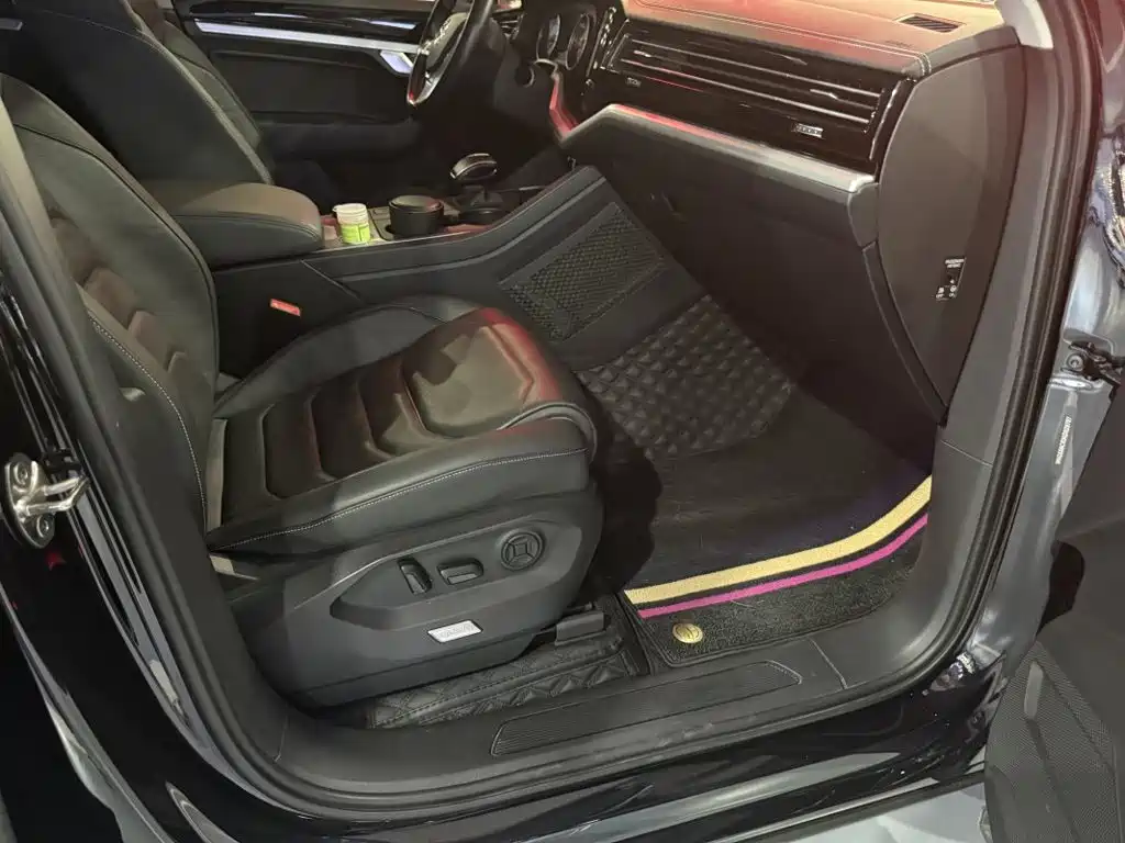 Volkswagen Touareg — миниатюра 9