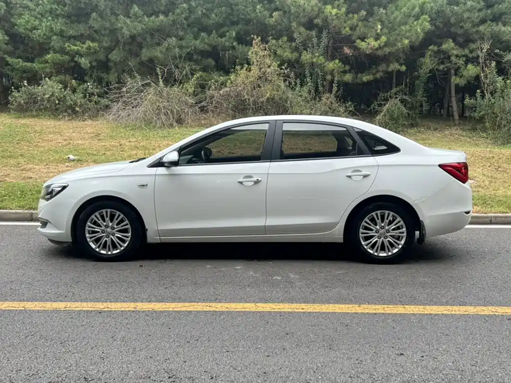Buick Excelle — миниатюра 26