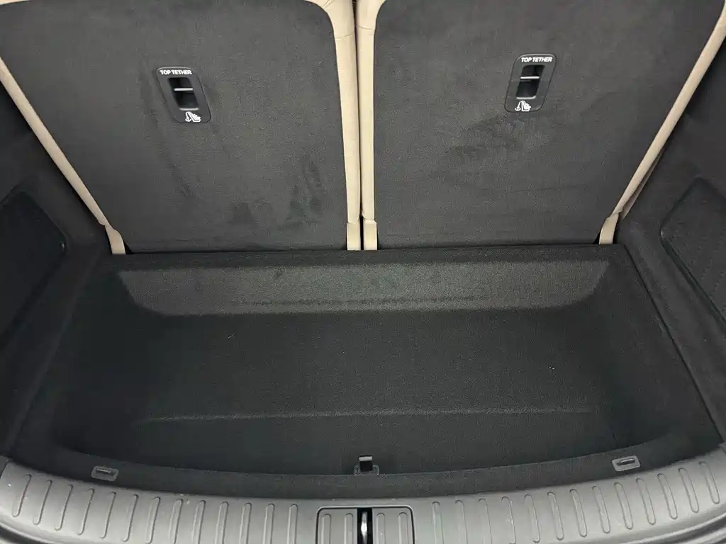 Li Auto Li i8 — миниатюра 17