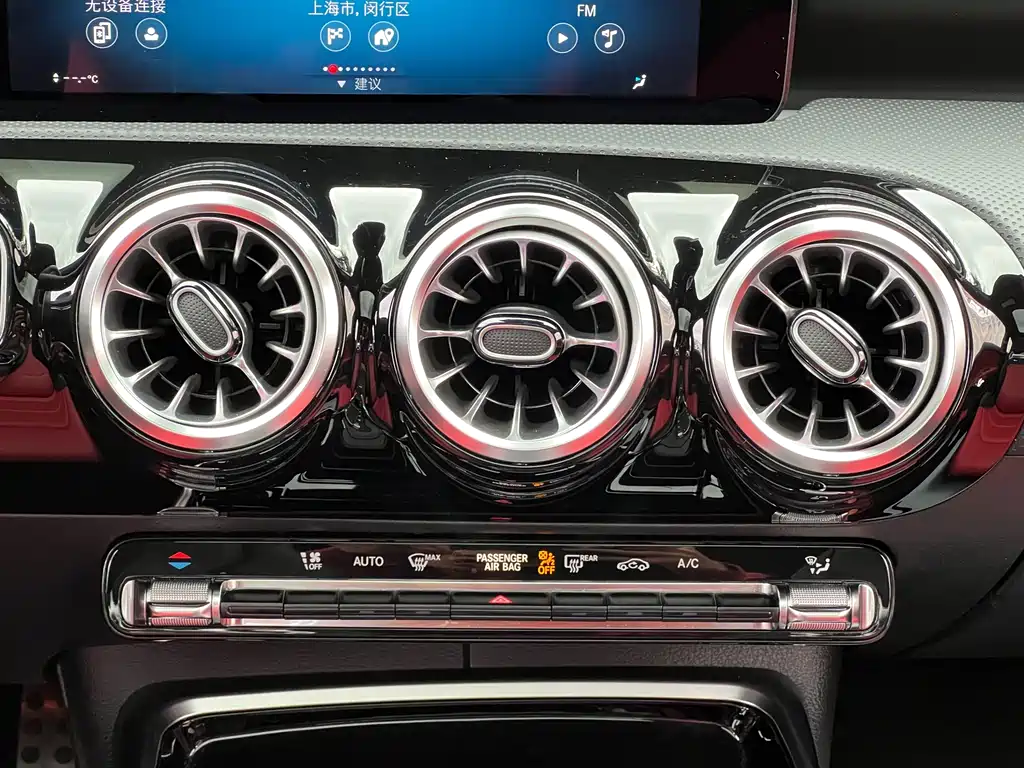 MERCEDES-BENZ CLA AMG