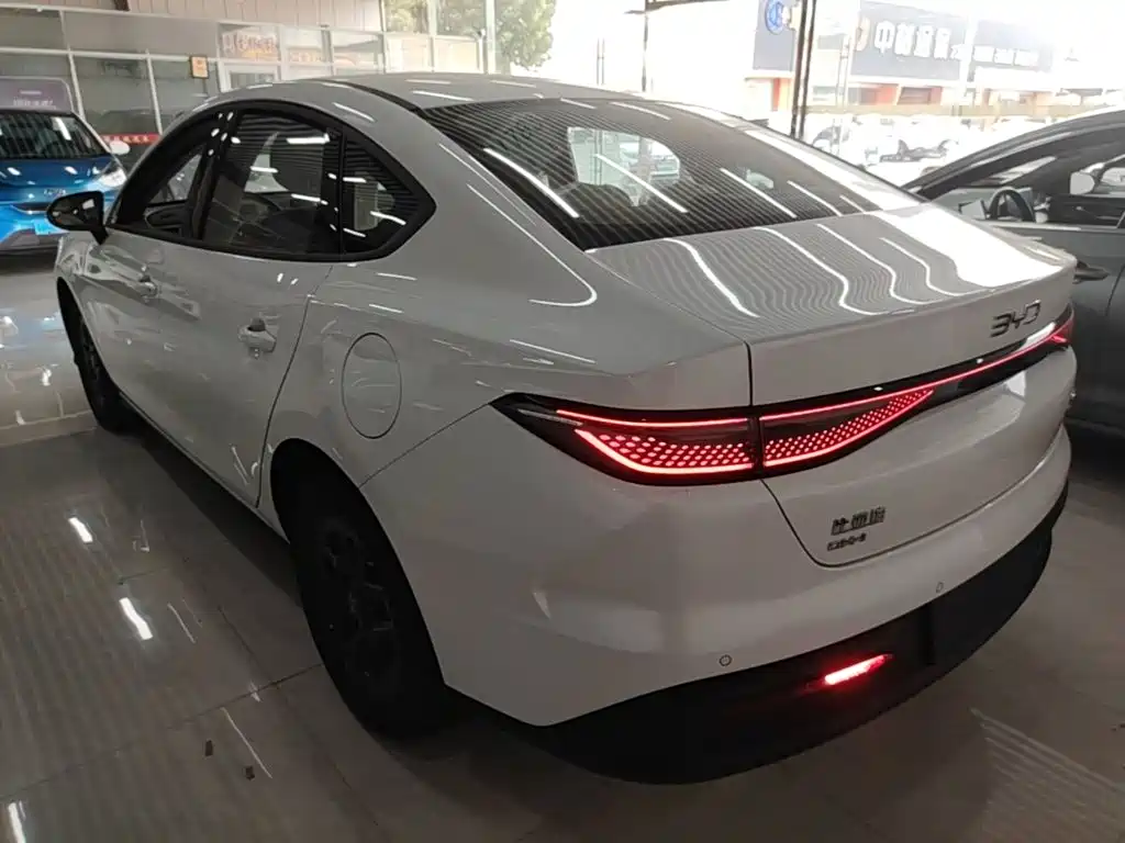 BYD Seal 05 DM-i 05 DM-i 2026 DM-i 128KM Luxury