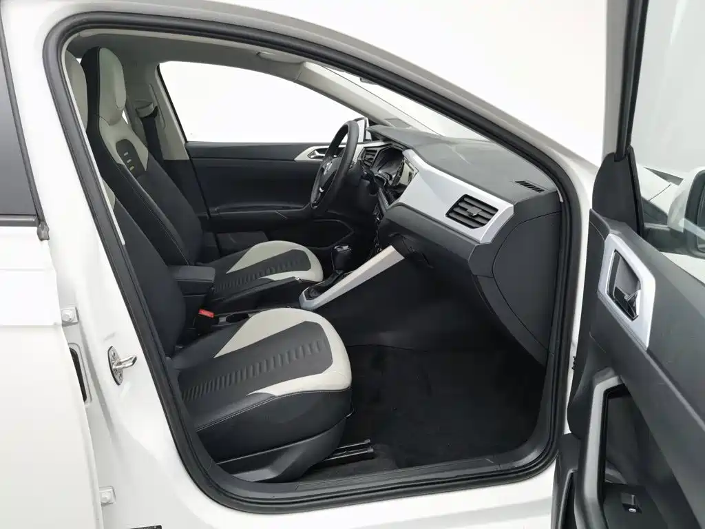 Volkswagen Polo — миниатюра 23