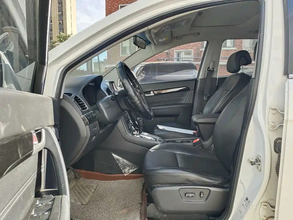 Chevrolet Captiva — миниатюра 6