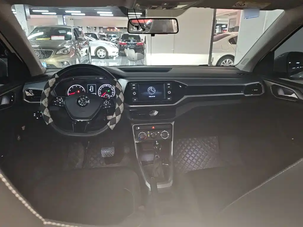 Volkswagen T-Cross — миниатюра 10