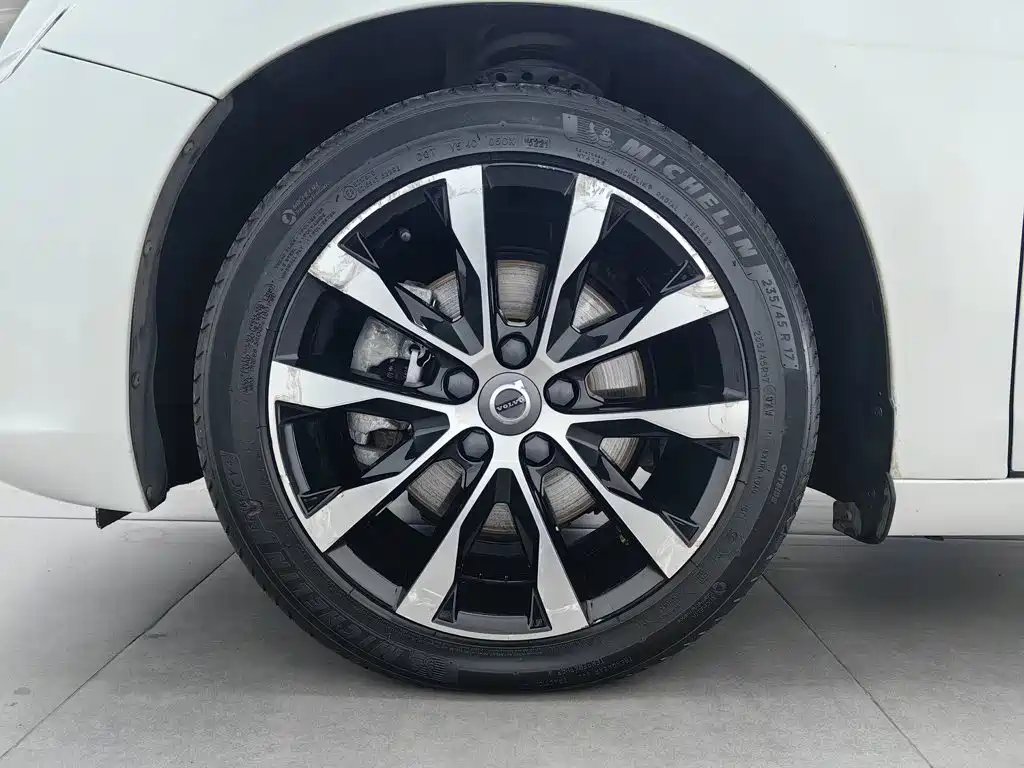 Volvo S60 — миниатюра 17