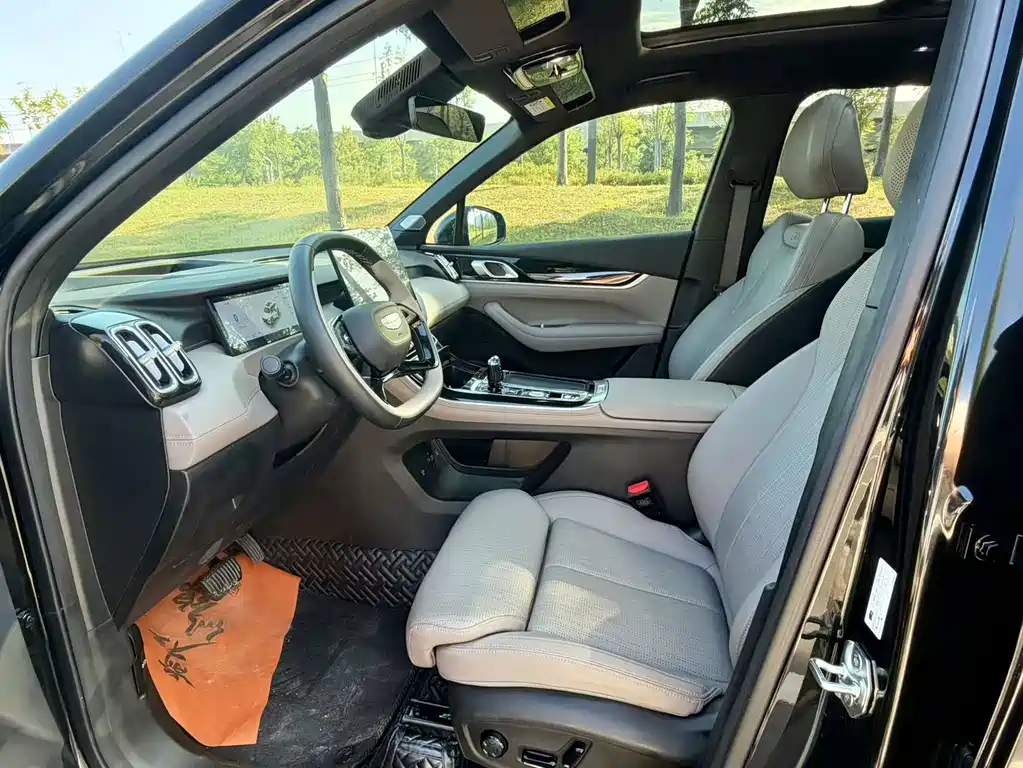 Geely Boyue L — миниатюра 4