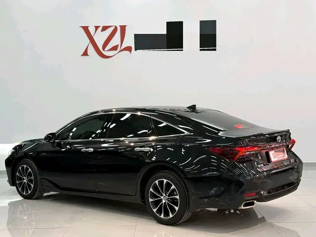Toyota Avalon — миниатюра 2