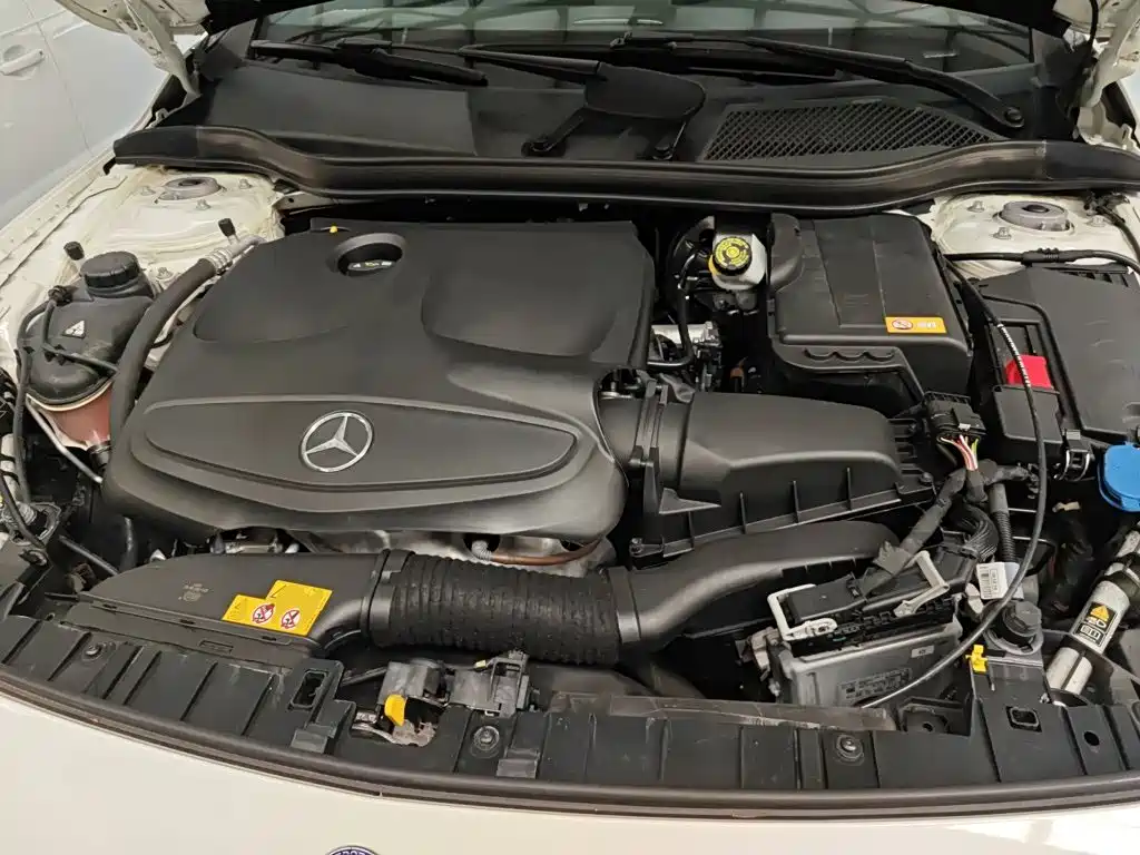 Mercedes-Benz GLA (Import) — миниатюра 20