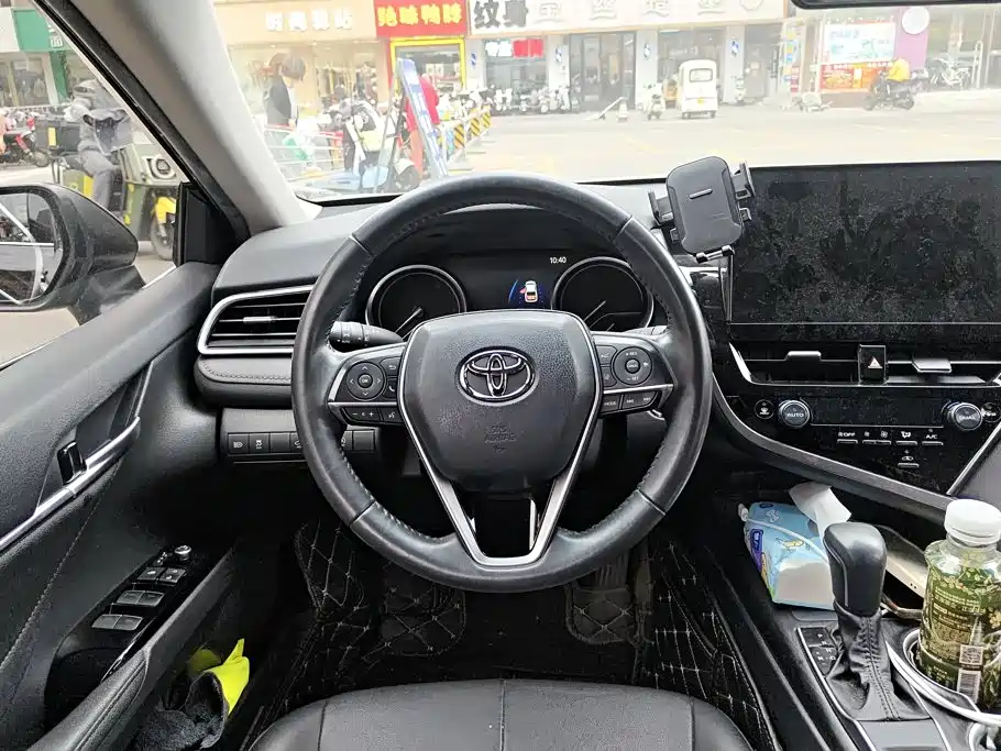 Toyota Camry — миниатюра 15