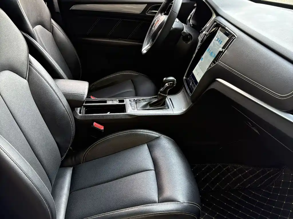 Roewe RX5 — миниатюра 11