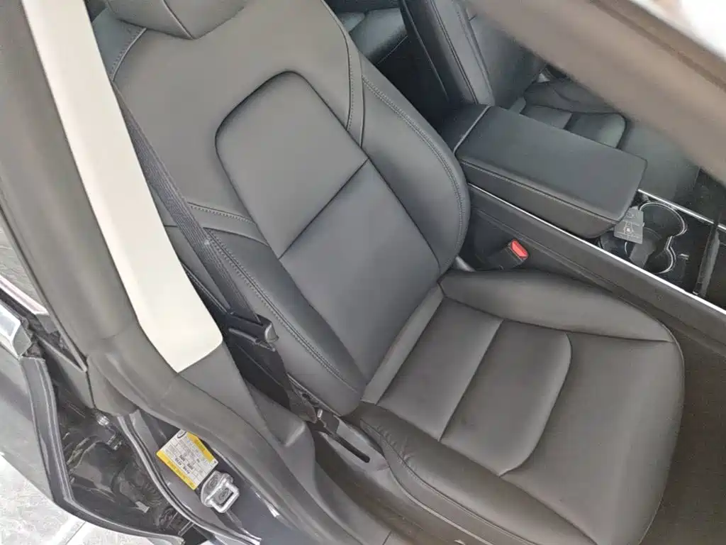 Tesla Model 3 — миниатюра 25