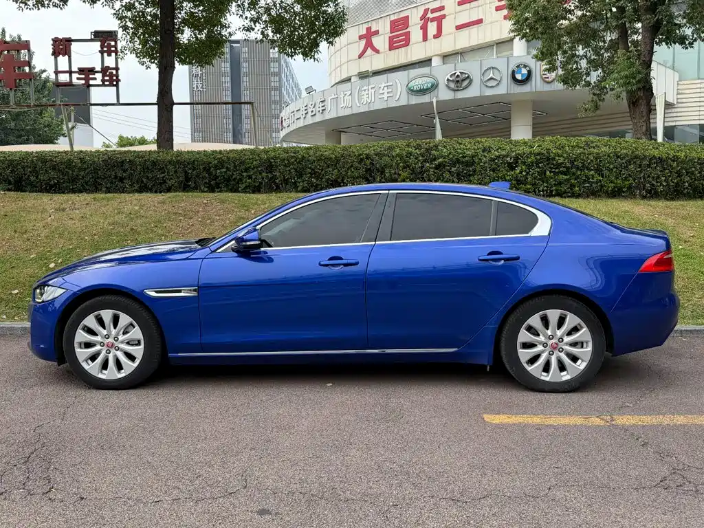 Jaguar XEL — миниатюра 3